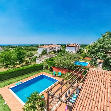 Holiday In Tar Porec Istrien 41772 펜션