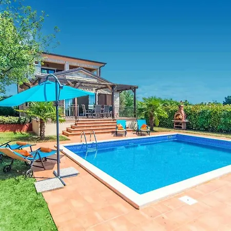 Holiday In Tar Porec Istrien 41772 펜션