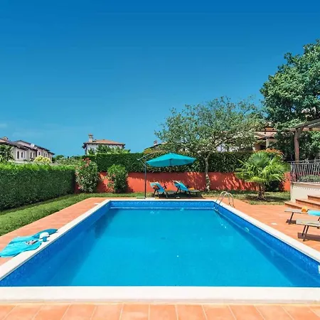 펜션 Holiday In Tar Porec Istrien 41772
